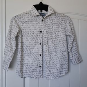 COPY - Kids Long sleeve button down shirt. Size 5